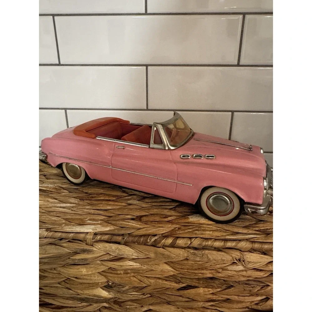 1989 TYCO DIXIE'S‎ DINER 50's STYLE CONVERTIBLE BUICK CAR PINK #1750